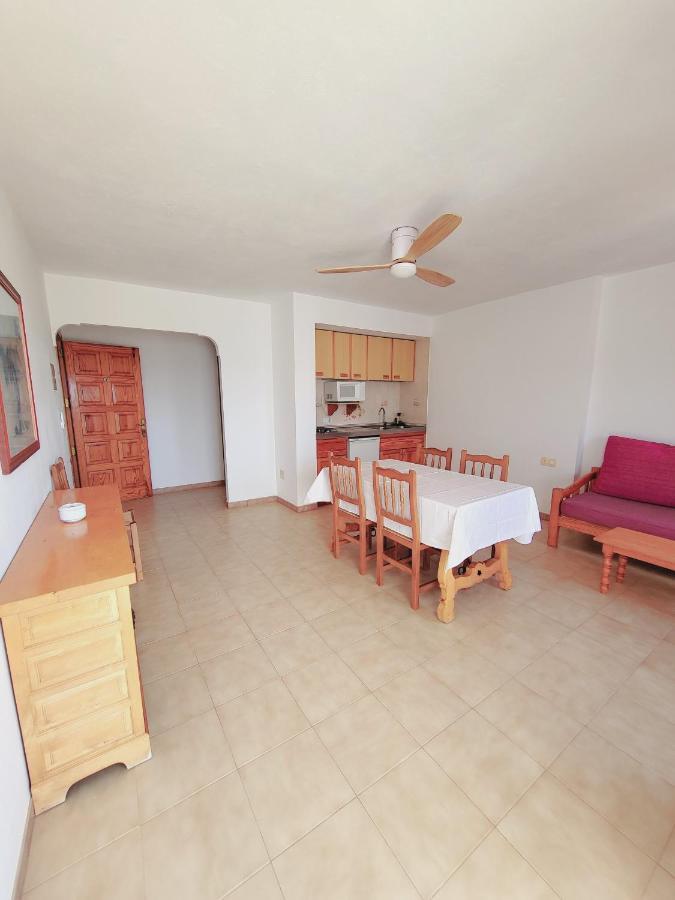 Apartamentos Mar Bella Es Cana Buitenkant foto