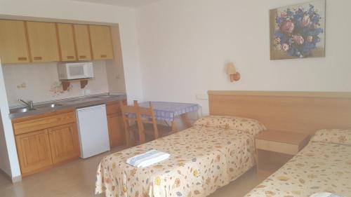 Apartamentos Mar Bella Es Cana Buitenkant foto